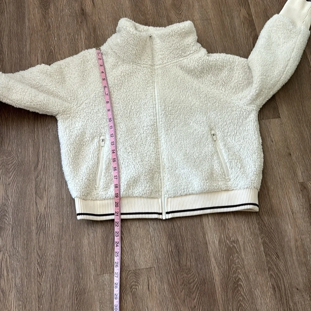 Athleta Sherpa Jacket. Size L. - Picture 6 of 7